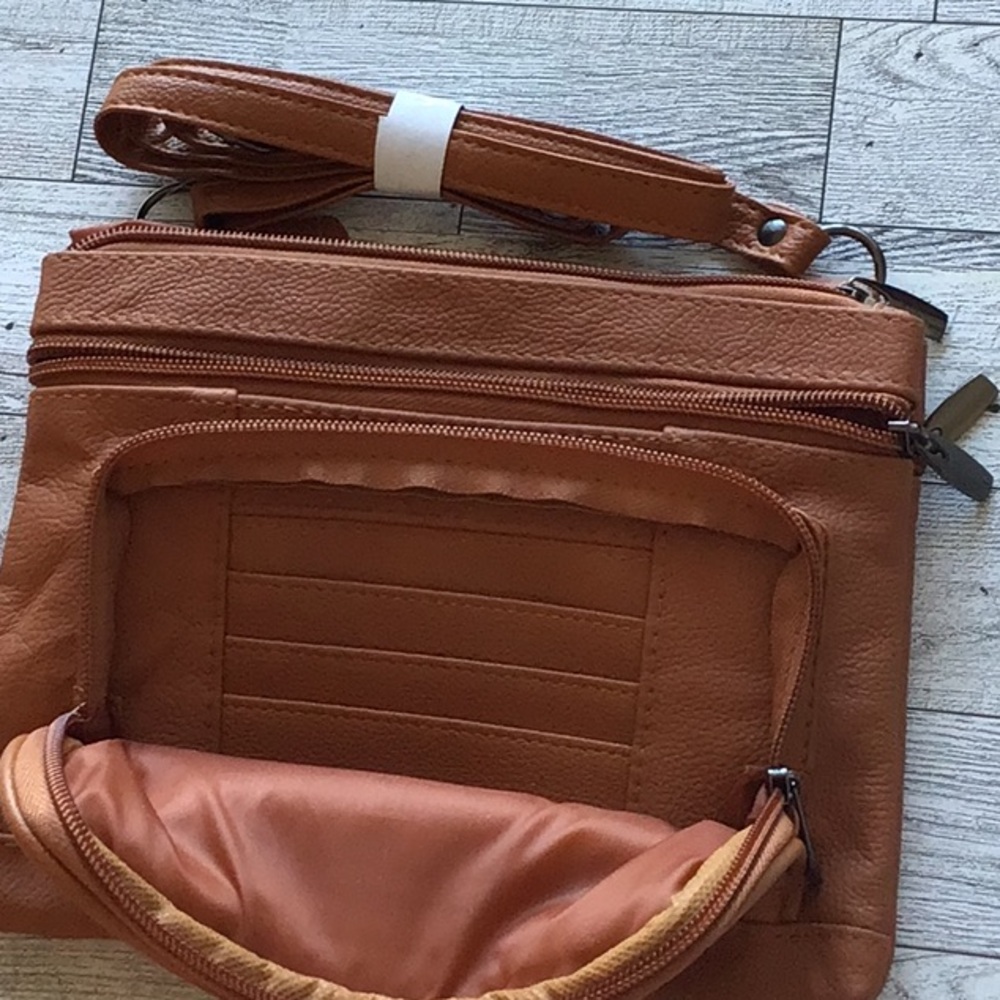 NWT Brown Leather Cross Body - Picture 4 of 5